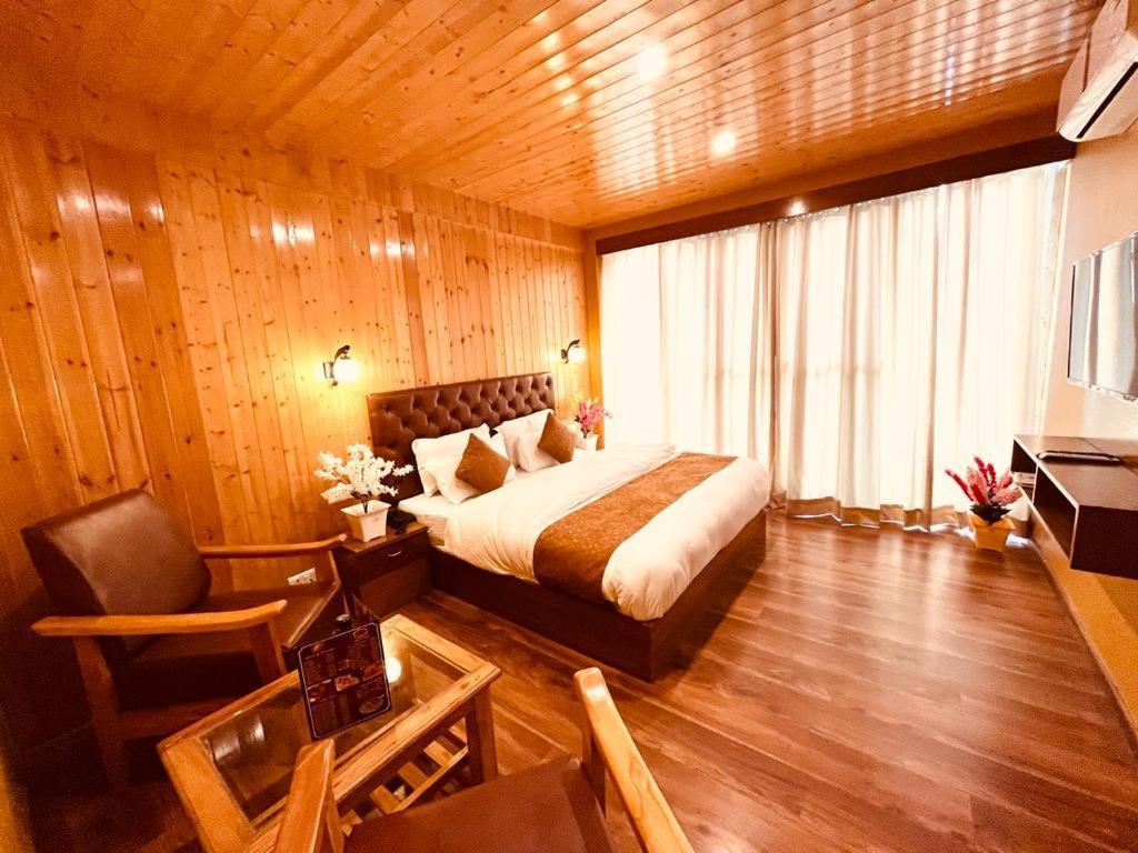 Tata Vista Resort Mall Road Manali - Centrally Heated & Air Cooled Экстерьер фото